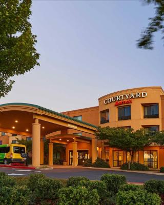 Courtyard Medford Airport