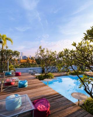 The Frangipani Royal Palace Hotel