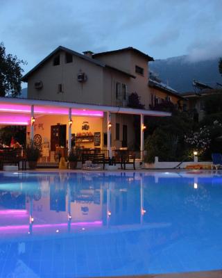Tunacan Hotel