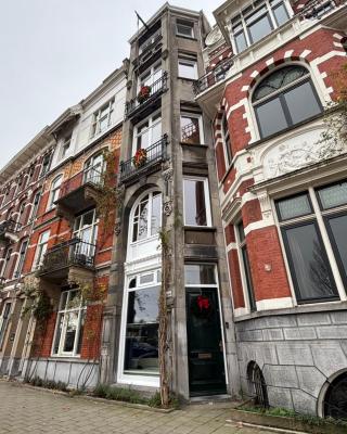 Lovely small apartment in 'De Pijp'