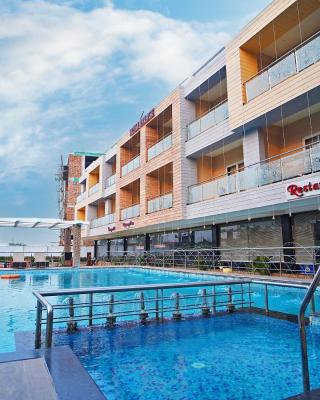 Royal Palace Beach Resort Walking Distance 1 Minutes