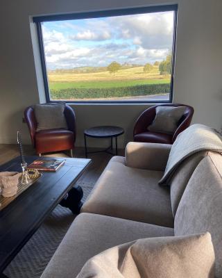 Willow Lodge Cashel- Rock View-Sleeps from 2 up to 8 guests
