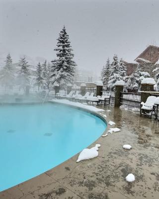 1bd 274 Perfect Location with Pool and Hot Tub