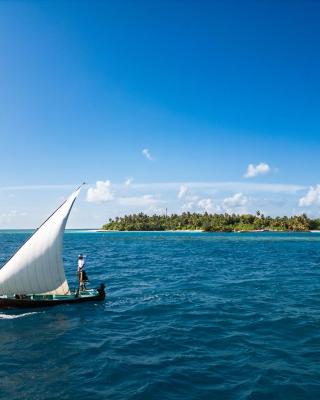 Makunudu Island- An Intimate Hideaway