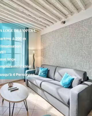 Loge de l'Opéra à 200 m du Palais des Papes