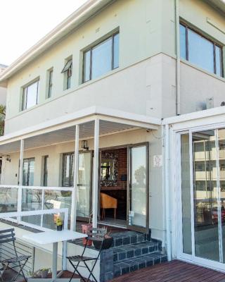 Leeuwenzee Guesthouse