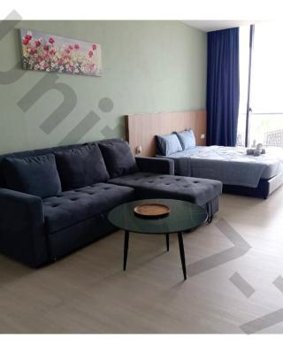 7th Horizon - Roxy Sematan Beach Apartment