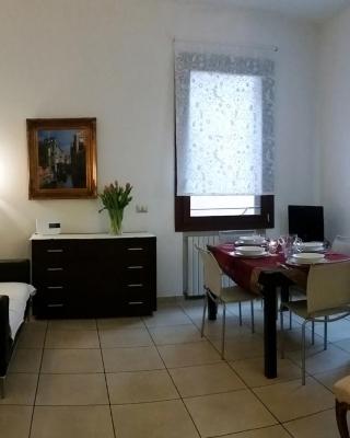 Santa Croce Apartment