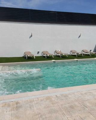 A 15 minutos Granada, piscina, jacuzzi, barbacoa