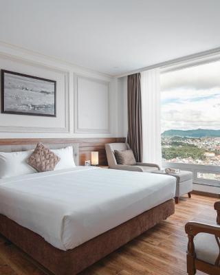 Dalat Roof Hotel