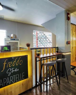 Freddo Studio Apartelle