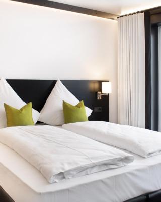 JNA Hotel by WMM Hotels