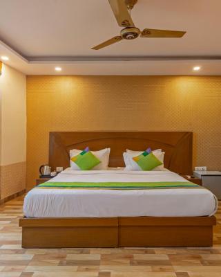 Treebo Green View, Noida