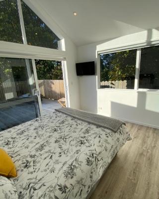 Maraetai -Kererū Cottage - Whole House