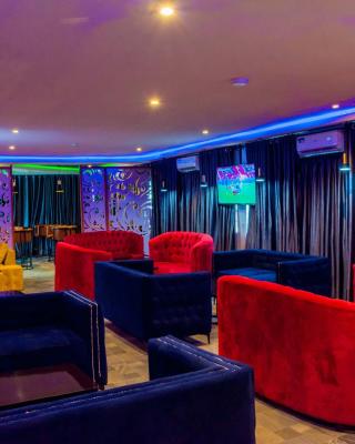House10 luxury hotel and suites