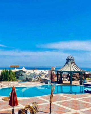 paradise bay hotel
