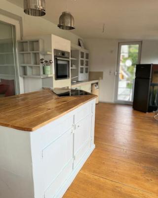 100 m2, 3 Zimmer, Parkplätze, Balkon, Europapark