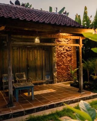 Kapten Nyoman House