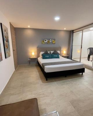 Hotel 12 Nights