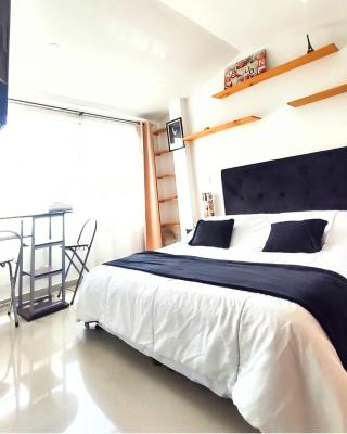 HABITACIÓN AMPLIA y CÓMODA CON BAÑO PRIVADO