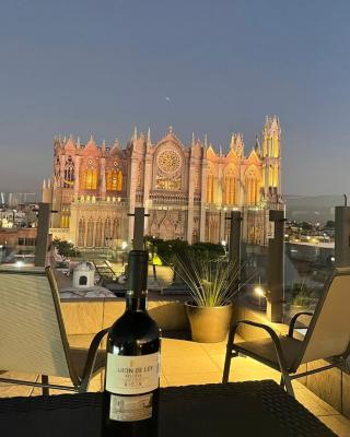 La Casa Mia Leon