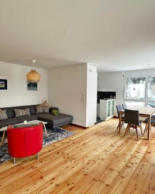 Echtholz, 110m2, Sport, Erholung, mit Garage - SU48