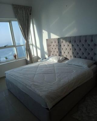 NICE Room in Sea View Apartment with Shared Amenities - ROOM INSIDE APARTMENT