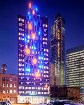 Aloft Long Island City-Manhattan View