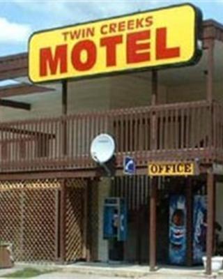 Twin Creeks Motel