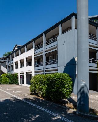 B&B HOTEL Grenoble Université 1