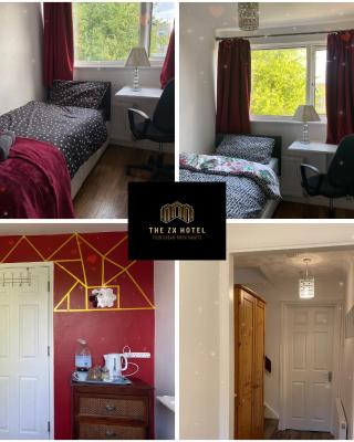 1 Cozy Single Bedroom With Hot Drinks