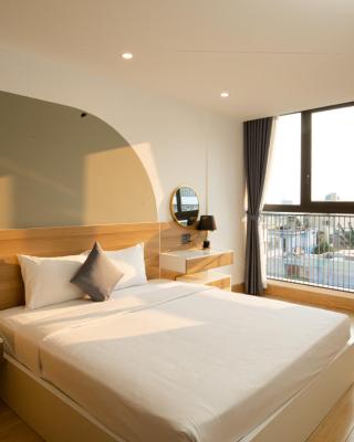 FIRST Studio Hotel Da Nang