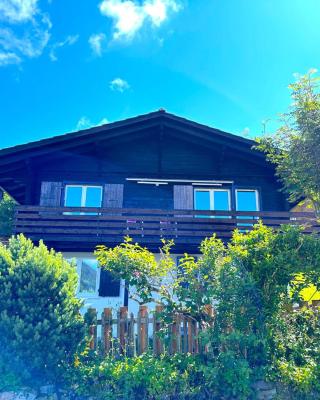 SwissHut Stunning Views Alps - Chalet Flora