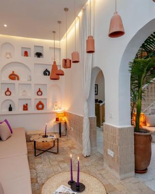 Riad K-white