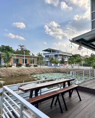 Woodview Resort