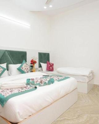Hotel Diamond Stay 10 Mints Walking From Nizamuddin Railway Station