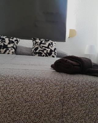 Habitación Matrimonio Tranquila en Vivienda Compartida