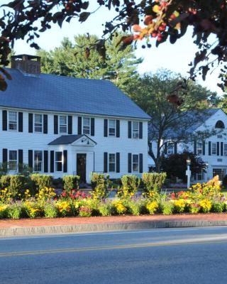 Publick House Historic Inn and Country Motor Lodge