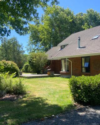 Fairhall Guest Lodge
