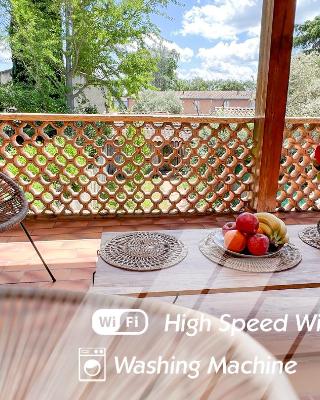 Free Car Parking - Garden - Close to ramparts