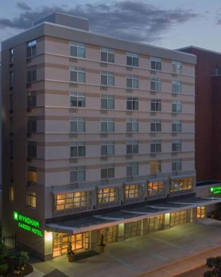 Wyndham Garden Buffalo Downtown