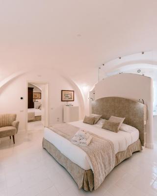 Proto Accommodation