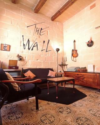 OnTheRocks - Holiday Home in Victoria, Gozo
