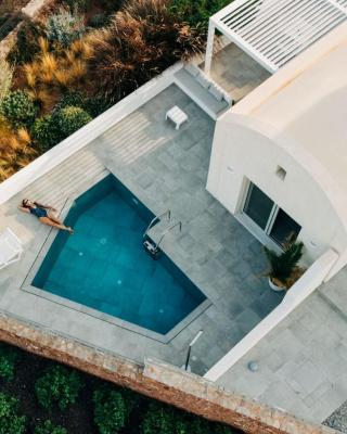 Makrikythera Luxury Suites - Private Pool or Hot Tub Suites