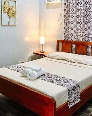 RedDoorz at Gracia's Calzada Inn Camiguin