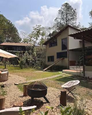 Refúgio na Serrinha do Alambari - Penedo -RJ