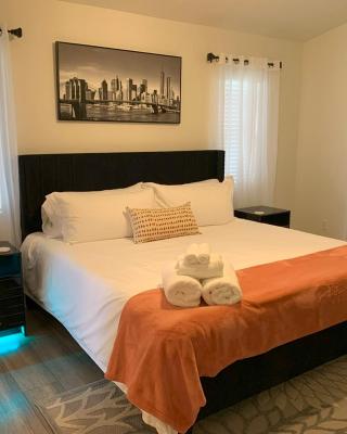 The Elegant Suite in Shared House