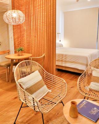 Estudio moderno y luminoso