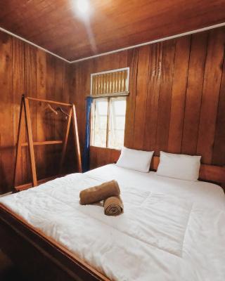 Likat Surf House