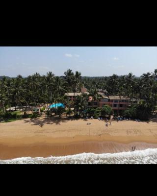 Roy Villa Beach Front